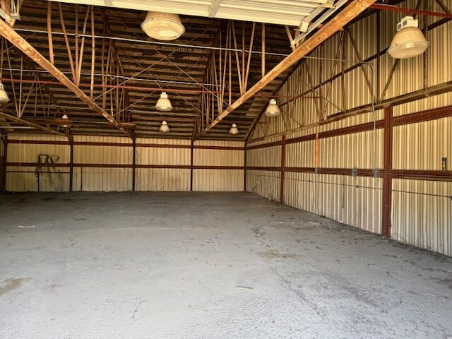 More Photos Of 637 State Rd, Cheraw Manufacturing For Sale