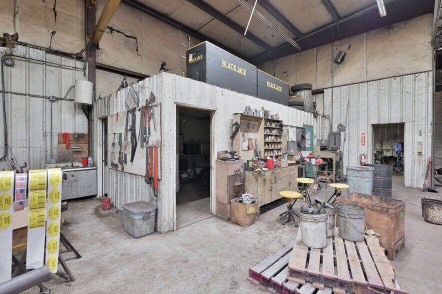 More Photos Of 480 Bowling rd, Pointblank Manufacturing For Sale