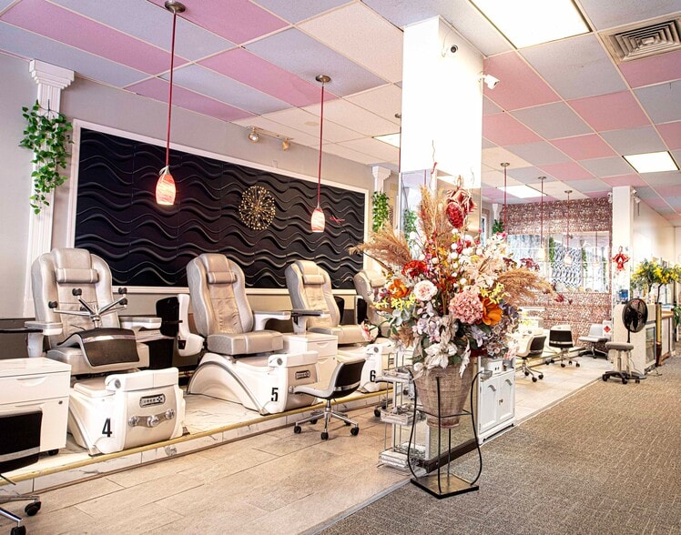 More Photos Of 3217 Greenmount Ave, Baltimore Storefront For Sale