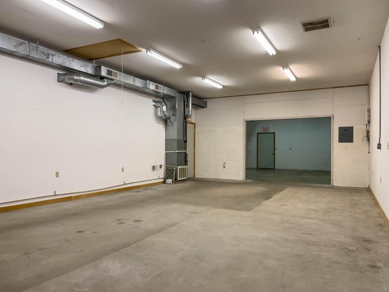 More Photos Of 703 Miami St, Urbana Storefront Retail Office For Sale