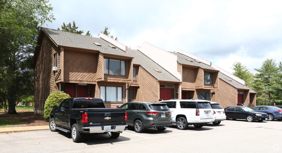 More Photos Of 400 Southlake Blvd, Richmond Office For Lease