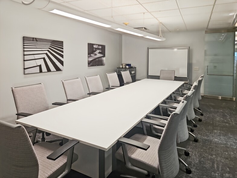 More Photos Of 1 Bridge Plz N, Fort Lee Coworking Space