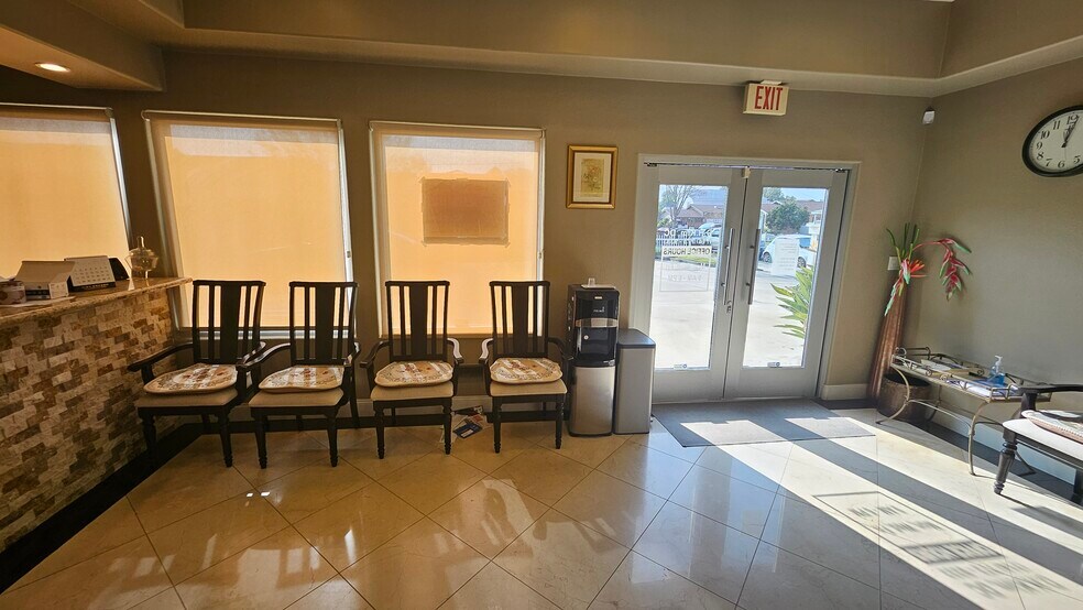 More Photos Of 3828 W Commonwealth Ave, Fullerton Office For Lease