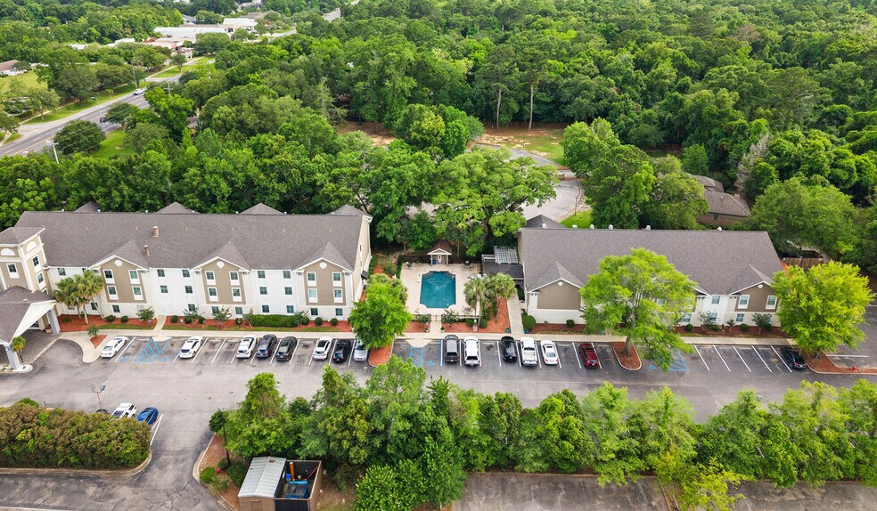 More Photos Of 19751 S Greeno Rd, Fairhope Hotel For Sale