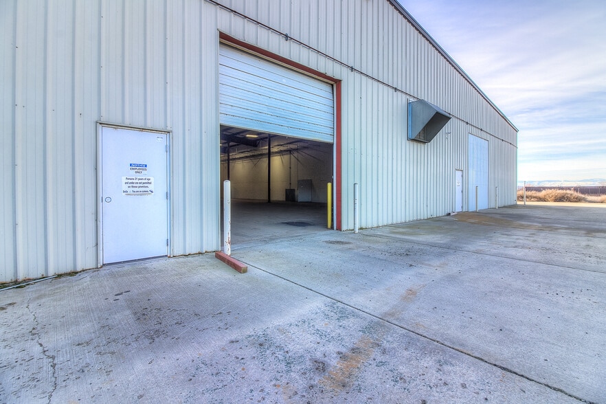 More Photos Of 503 W Prospect Rd, Moxee Warehouse For Sale