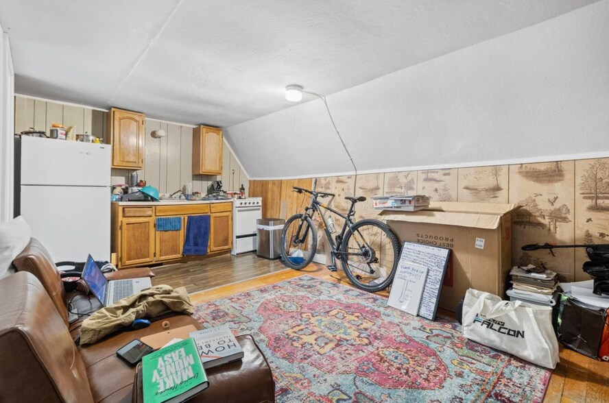 More Photos Of 13 Hodskin St, Canton Apartments For Sale