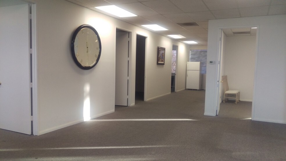 More Photos Of 4683 Mercury St, San Diego Loft Creative Space For Lease