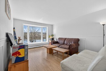 More Photos Of 1151 Rue De L'esplanade, Sherbrooke Apartments For Sale