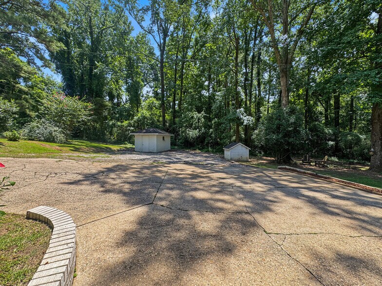 More Photos Of 5602 Highway 69 N, Northport Flex For Sale