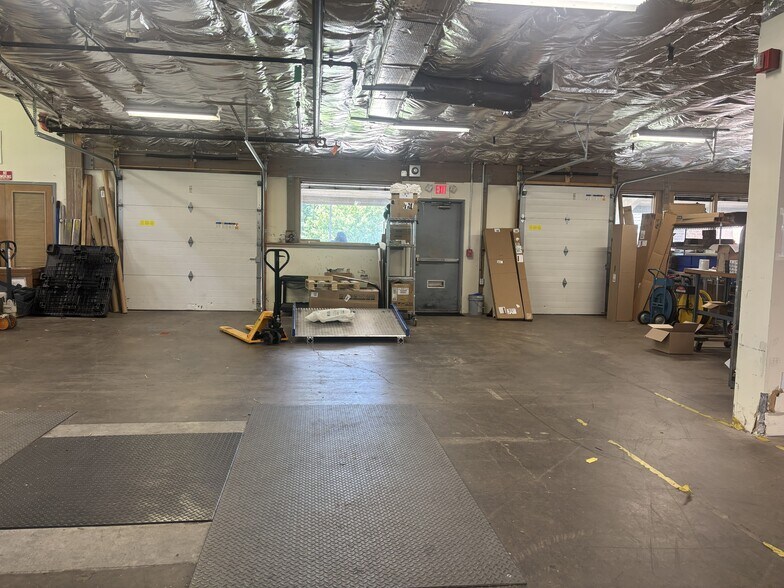 More Photos Of 472 California Rd, Quakertown Manufacturing For Lease