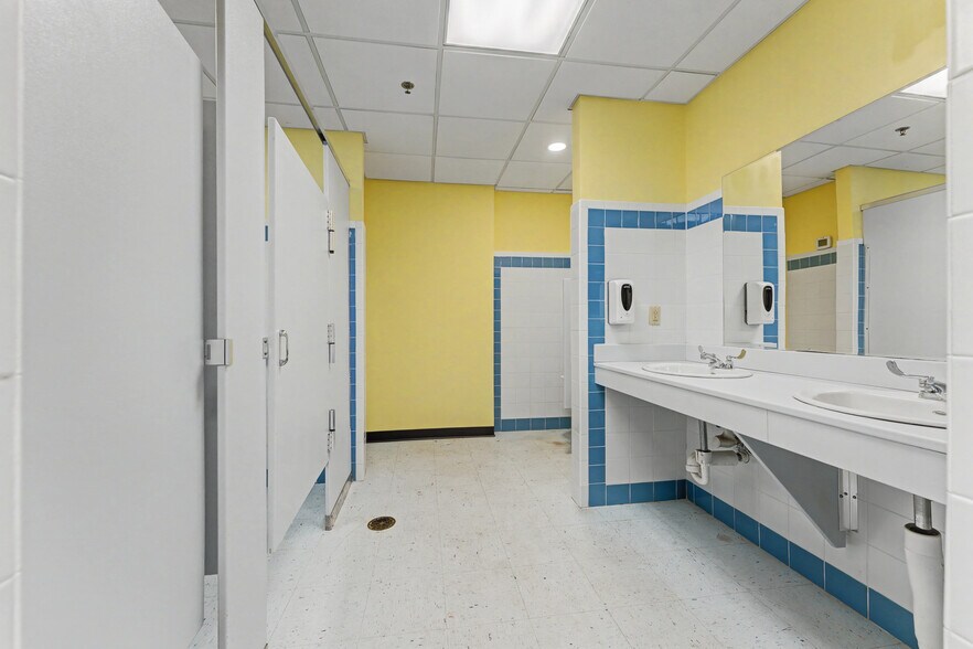 More Photos Of 2195 Cheat Rd, Morgantown Medical For Sale