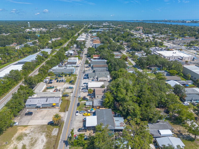 More Photos Of 635 Carswell Ave, Holly Hill Auto Repair For Sale