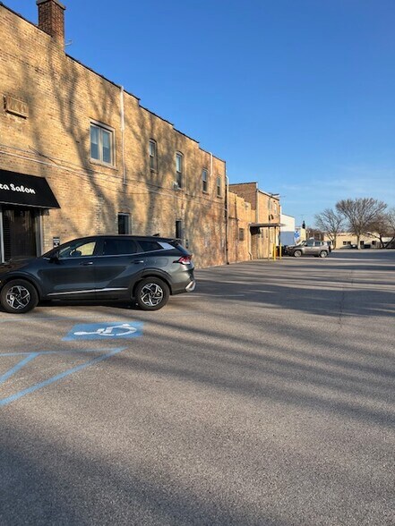 More Photos Of 11 Highwood Ave, Highwood Health Club For Lease