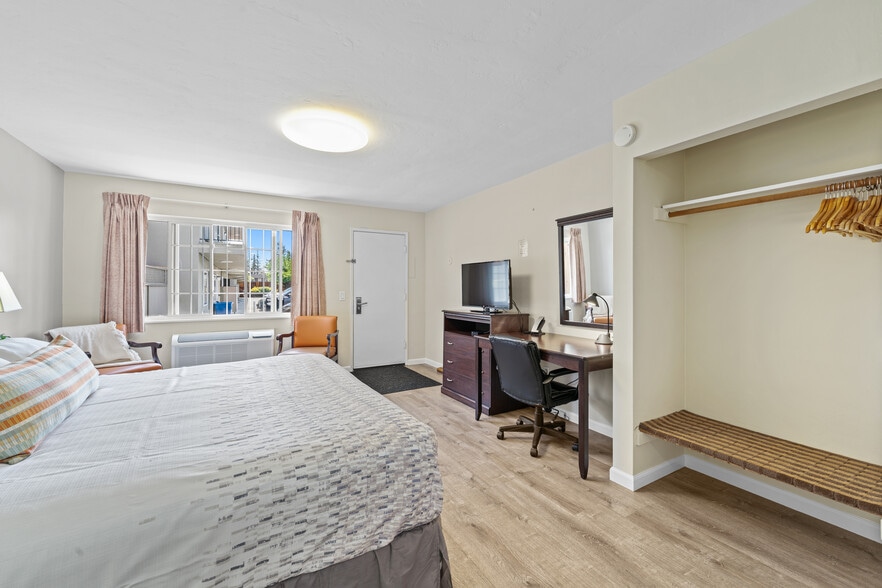 More Photos Of 1736 Santa Rosa Ave, Santa Rosa Hotel For Sale