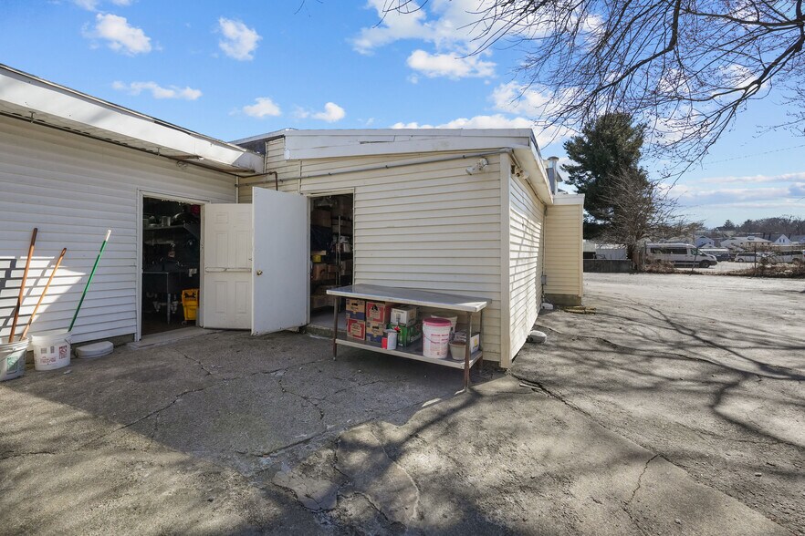 More Photos Of 754 Front St, Woonsocket Restaurant For Sale