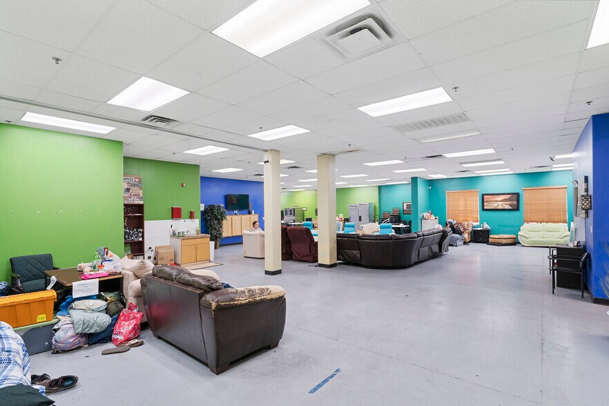 More Photos Of 3672-3674 N Rancho Dr, Las Vegas Medical For Sale