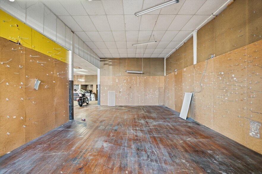 More Photos Of 511 3rd St, Rodeo Storefront Retail Residential For Sale