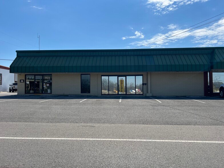 Primary Photo Of 1122-1126 Brinkley Ave, Murfreesboro Storefront For Lease