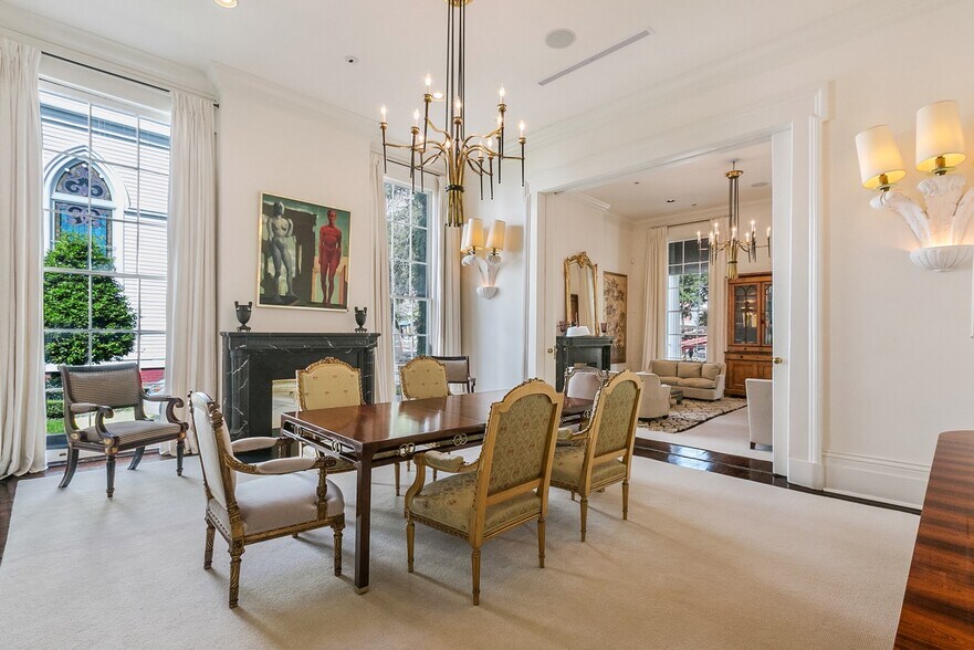 More Photos Of 1912 St Charles Ave, New Orleans Office For Sale