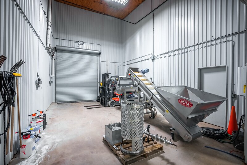 More Photos Of 316 E Wallace St, San Saba General Retail For Sale