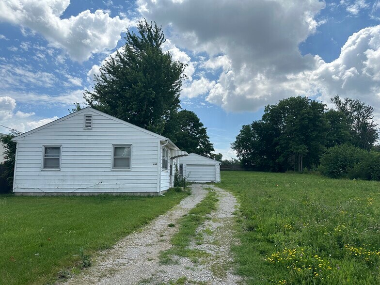 More Photos Of 1639 Center St NE, Cedar Rapids Land For Sale