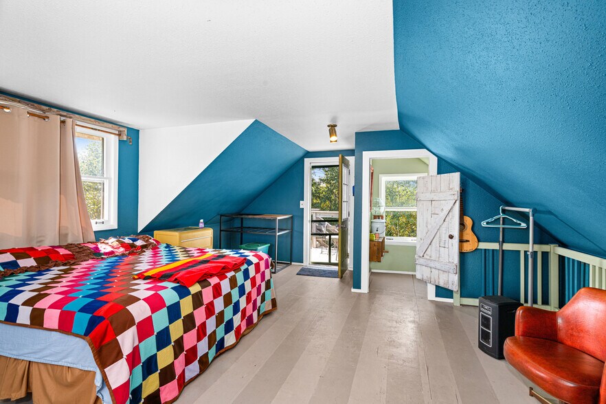 More Photos Of 60445 E Summit Rd W, Ashland Lodge Meeting Hall For Sale