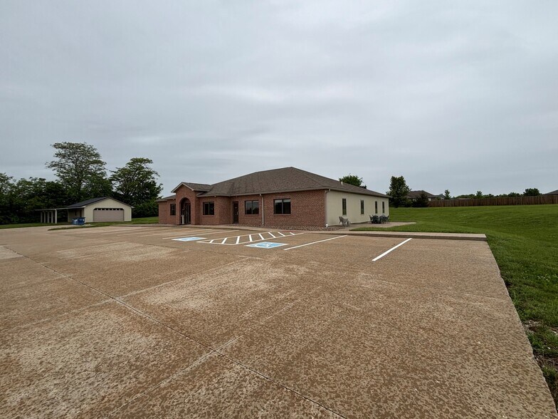 More Photos Of 5495 E Route Y, Ashland Office For Sale