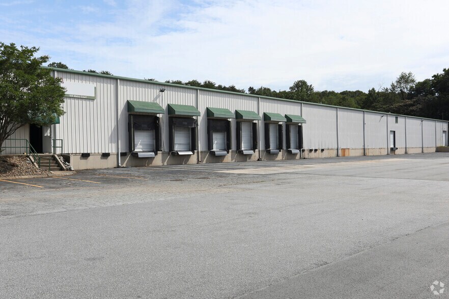 More Photos Of 154 Metro Ct, Greer Distribution For Lease