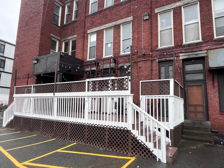 More Photos Of 27-45 Lafayette Sq, Haverhill Office For Lease