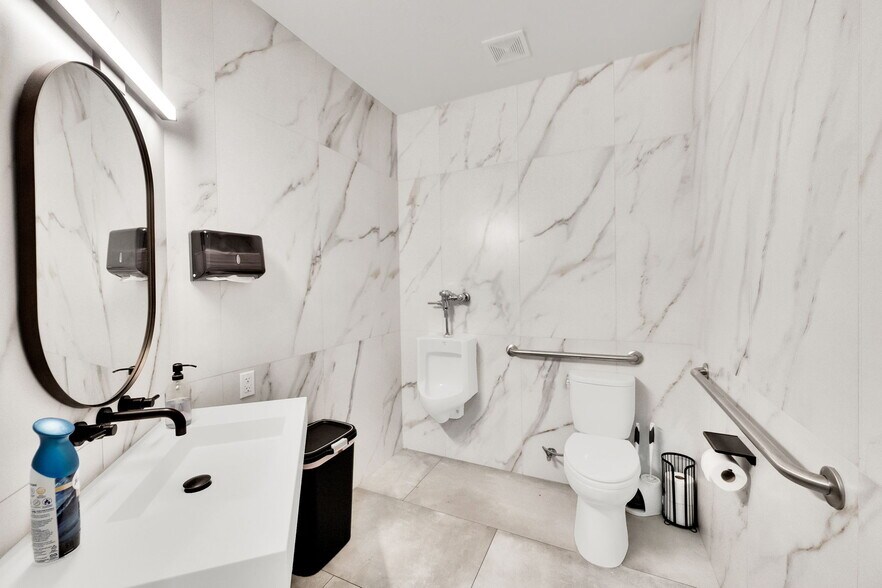 More Photos Of 10885 S State St, Sandy Medical For Sale