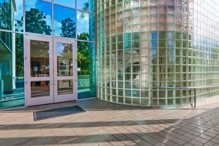 More Photos Of 10055 Slater Ave, Fountain Valley Office For Lease