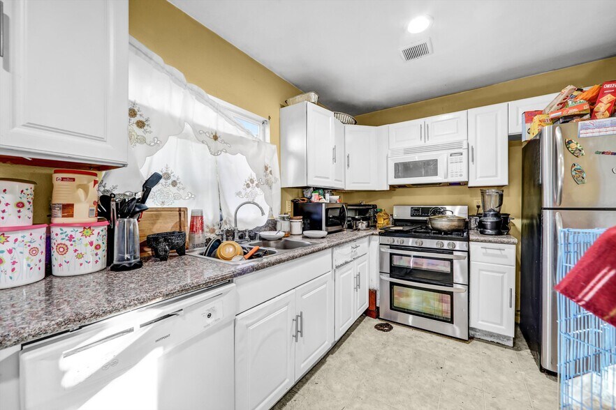 More Photos Of 1380 Glen Ave, Pasadena Apartments For Sale