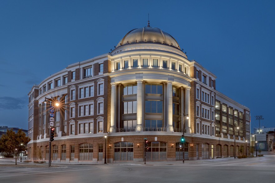 More Photos Of 1400 N Water St, Milwaukee Office For Lease