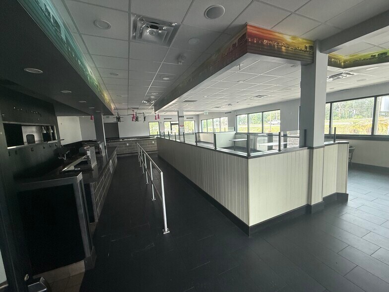 More Photos Of 5320 N Orange Blossom Trl, Orlando Restaurant For Sale