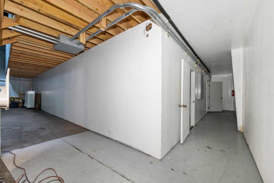 More Photos Of 57 Loomis St, San Francisco Warehouse For Lease