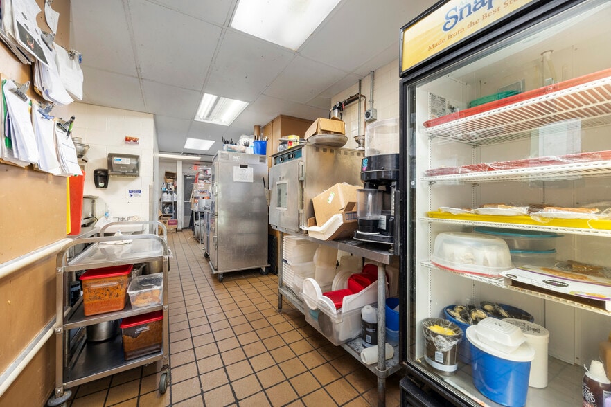 More Photos Of 4415 Liberty Ave, Vermilion General Retail For Sale