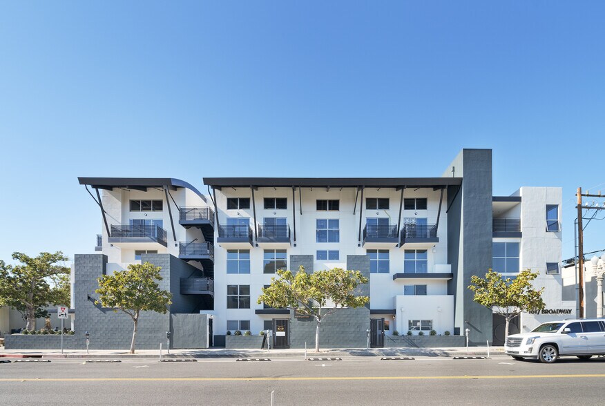 More Photos Of 1617 Broadway, Santa Monica Loft Creative Space For Sale