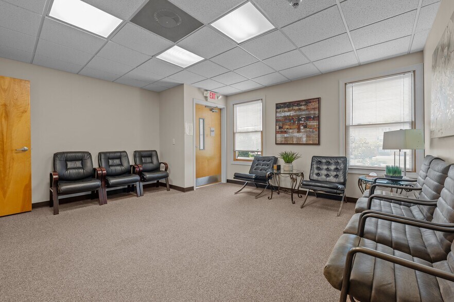 More Photos Of 2961 Crouse Ln, Burlington Medical For Sale