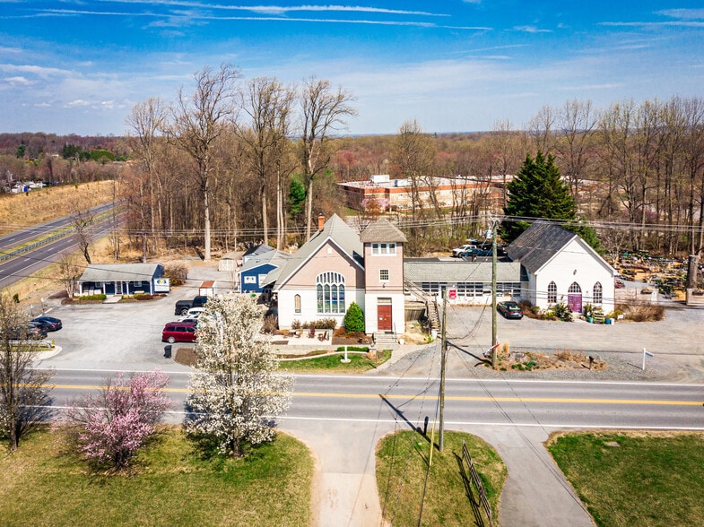 Primary Photo Of 13554 Triadelphia Rd, Ellicott City Freestanding For Lease