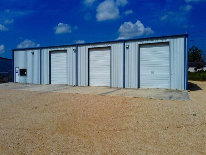 More Photos Of 20376 FM 2252, Garden Ridge Warehouse For Sale