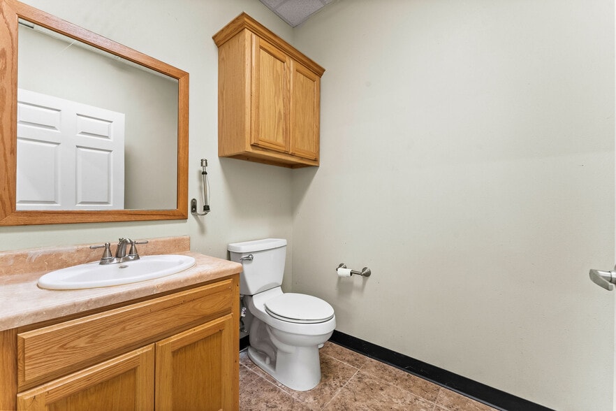 More Photos Of 28925 Nichols Sawmill Rd, Magnolia Warehouse For Sale