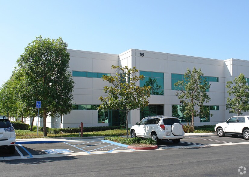 Primary Photo Of 16 Goddard, Irvine Light Manufacturing For Lease