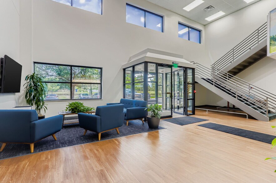 More Photos Of 7420 E Dry Creek Pky, Longmont Office For Lease