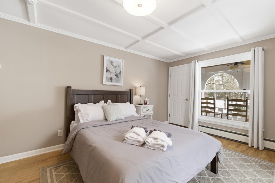 More Photos Of 149 Union Ave, Saratoga Springs Hospitality For Sale