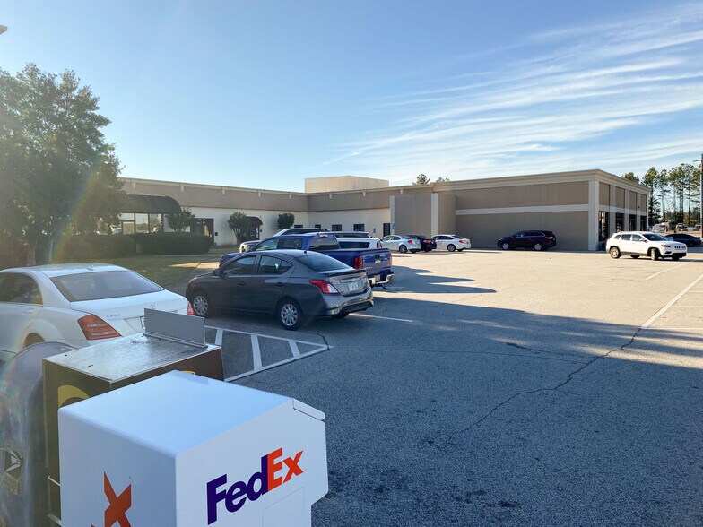 More Photos Of 111 Fieldstone Dr, Milledgeville Office For Lease