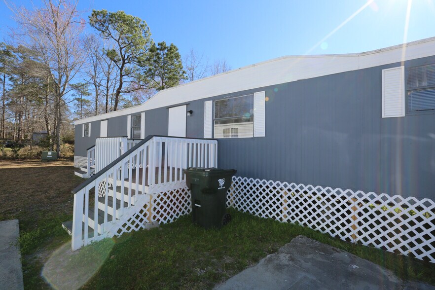 Primary Photo Of 306 Sundial Ln, Ladson Manufactured Housing Mobile Home Park For Sale