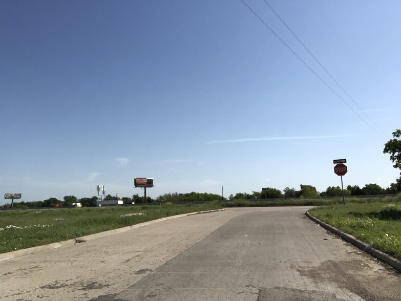 More Photos Of North Ih-35 @ E CREST, Lacy-Lakeview Land For Sale