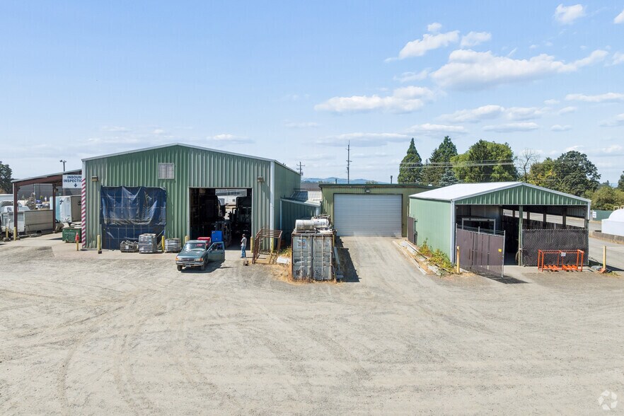 More Photos Of 3923 Old Salem Rd NE, Albany Truck Terminal For Sale