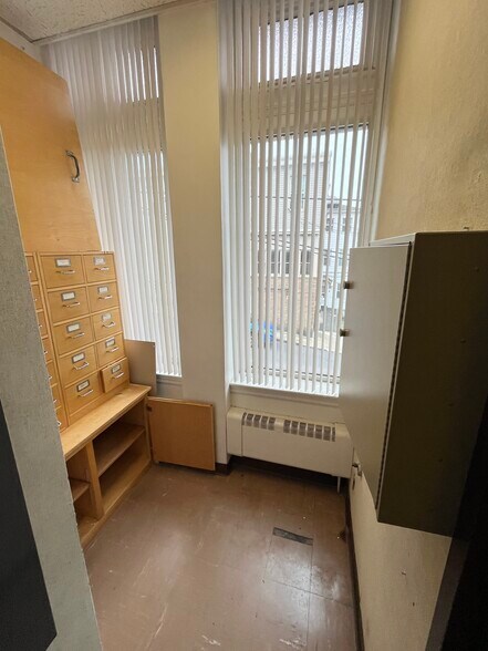 More Photos Of 260 Sunbury St, Minersville General Retail For Sale