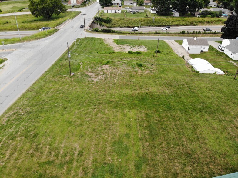 More Photos Of 2221 S 22nd Street, Saint Joseph Land For Sale